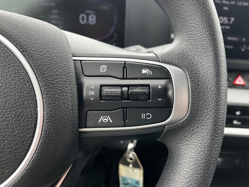 Kia Sportage Vehicle Image 17