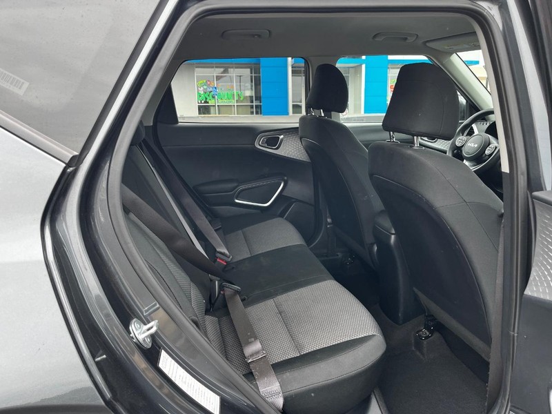 Kia Soul Vehicle Image 10