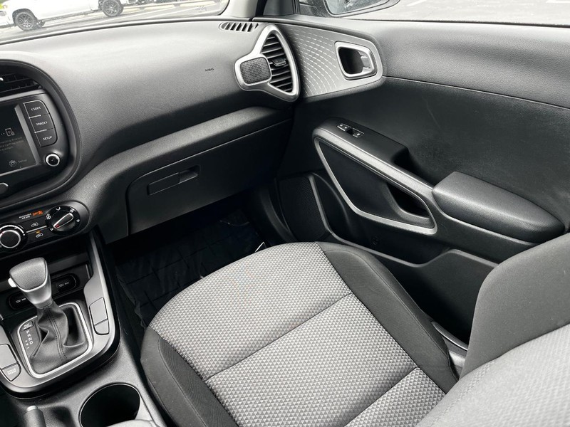 Kia Soul Vehicle Image 13