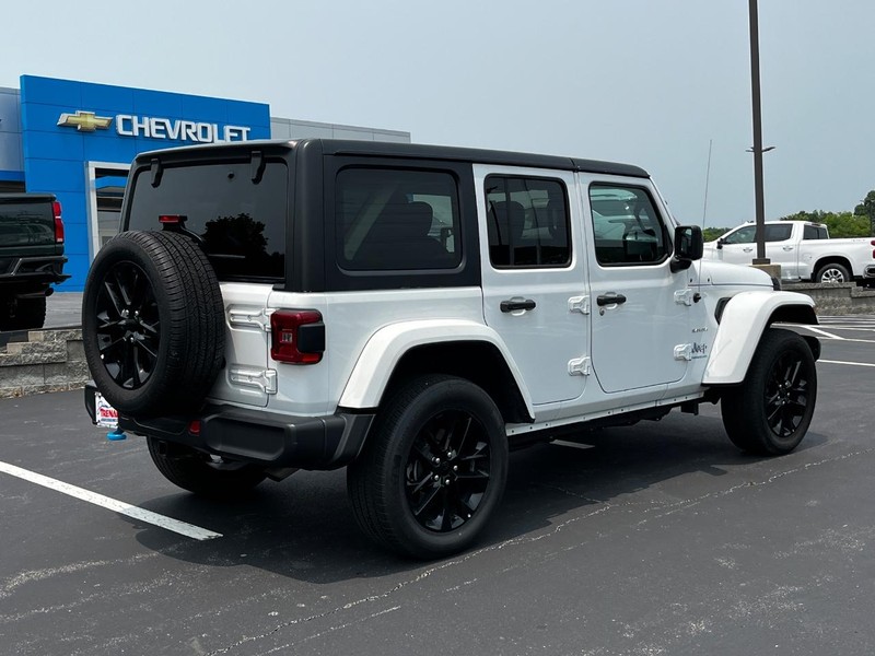 Jeep Wrangler 4xe Vehicle Image 03