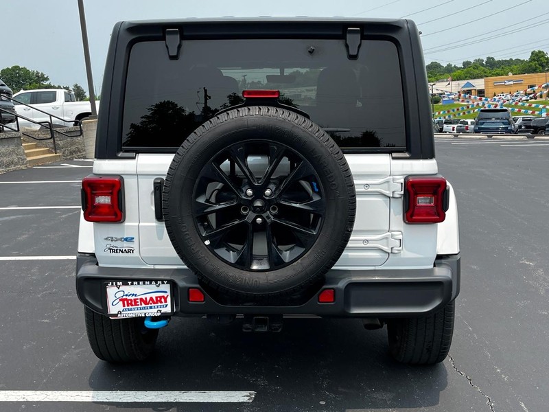 Jeep Wrangler 4xe Vehicle Image 04
