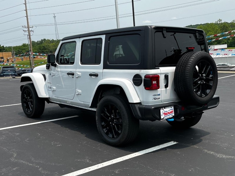 Jeep Wrangler 4xe Vehicle Image 06