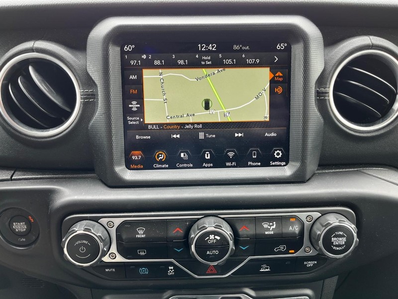 Jeep Wrangler 4xe Vehicle Image 20
