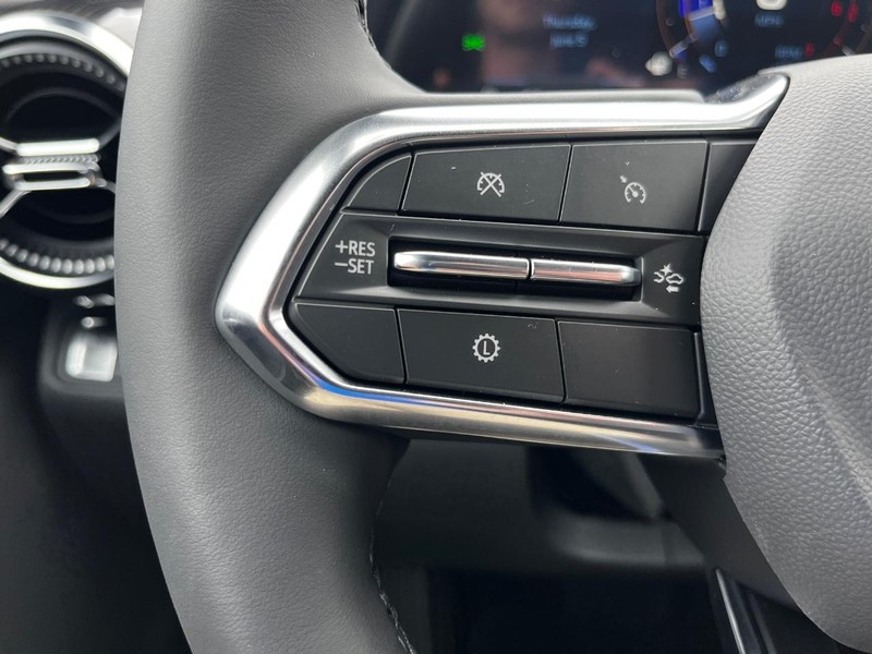 Chevrolet Equinox Vehicle Image 11