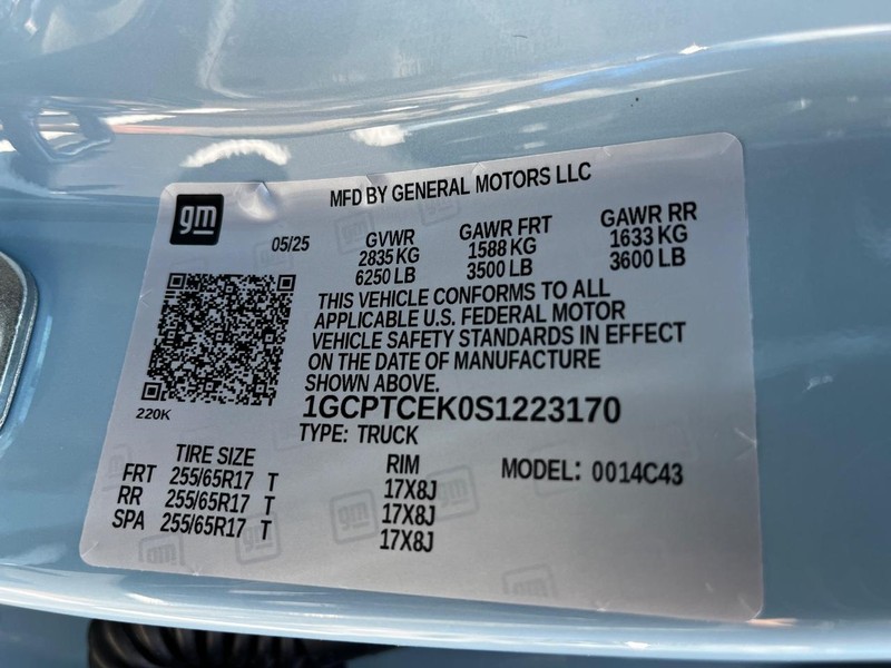Chevrolet Colorado Vehicle Image 17