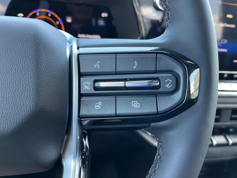 Chevrolet Colorado Vehicle Image 12