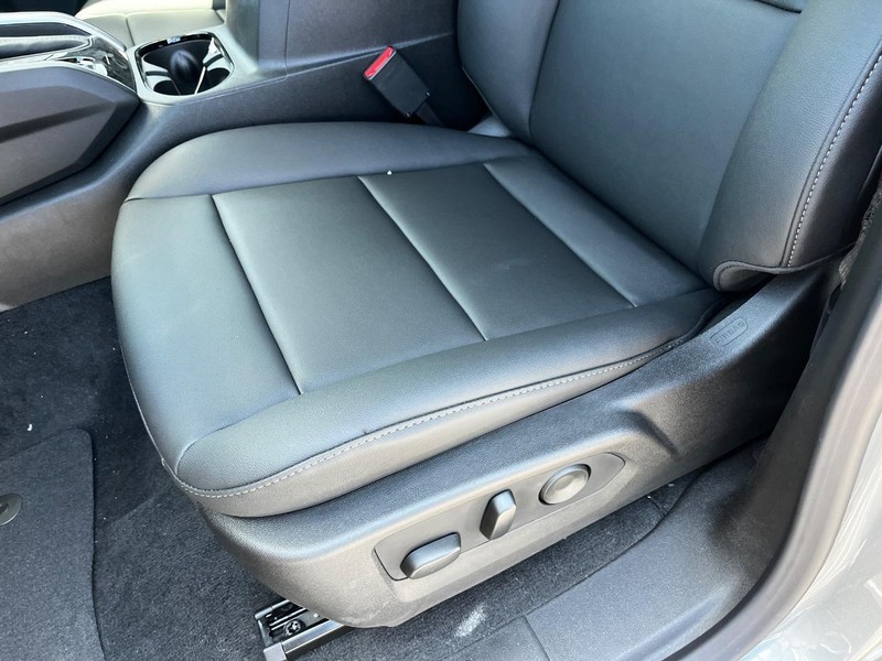 Chevrolet Colorado Vehicle Image 10