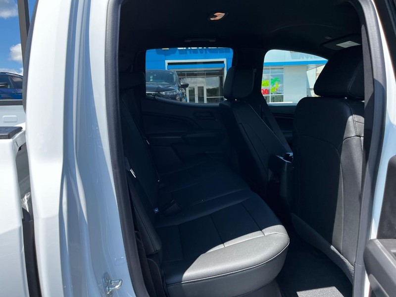 Chevrolet Colorado Vehicle Image 05