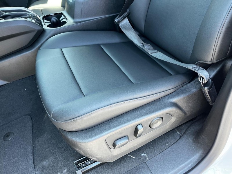 Chevrolet Colorado Vehicle Image 10