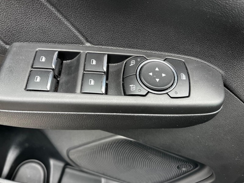 Ford Escape Vehicle Image 14