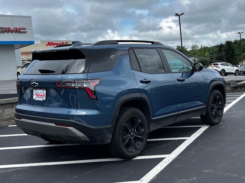 Chevrolet Equinox Vehicle Image 03