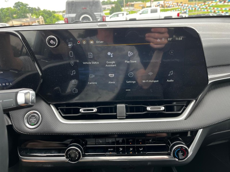 Chevrolet Equinox Vehicle Image 20