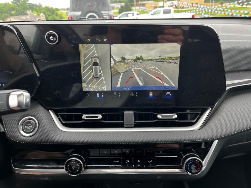 Chevrolet Equinox Vehicle Image 21