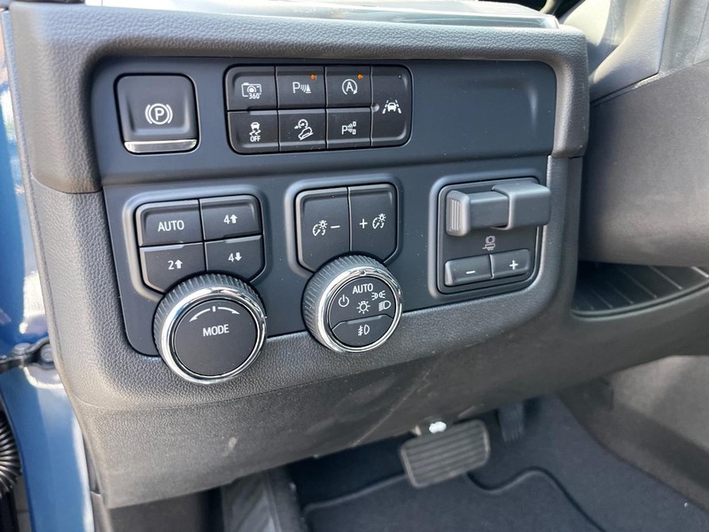 Chevrolet Tahoe Vehicle Image 15