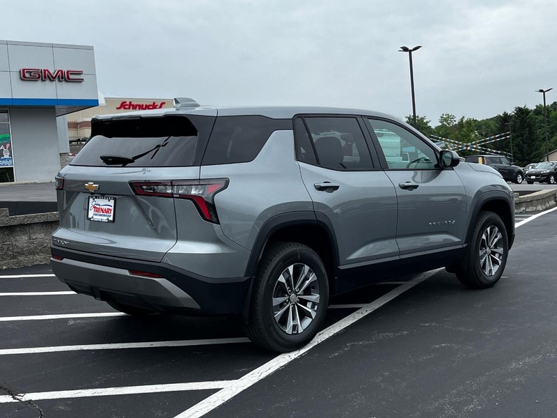 Chevrolet Equinox Vehicle Image 04