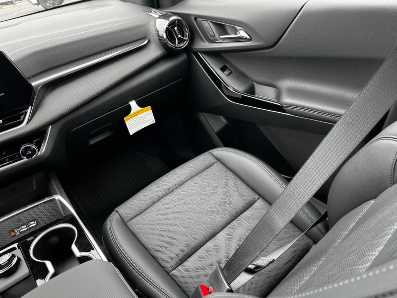 Chevrolet Equinox Vehicle Image 09