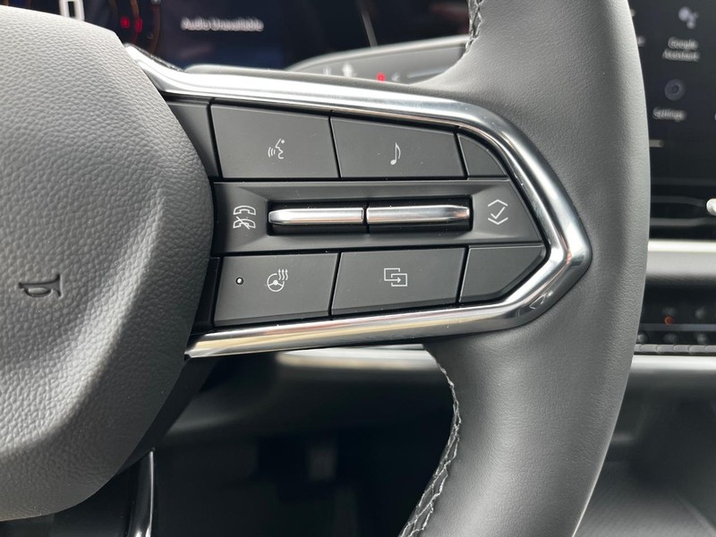 Chevrolet Equinox Vehicle Image 13