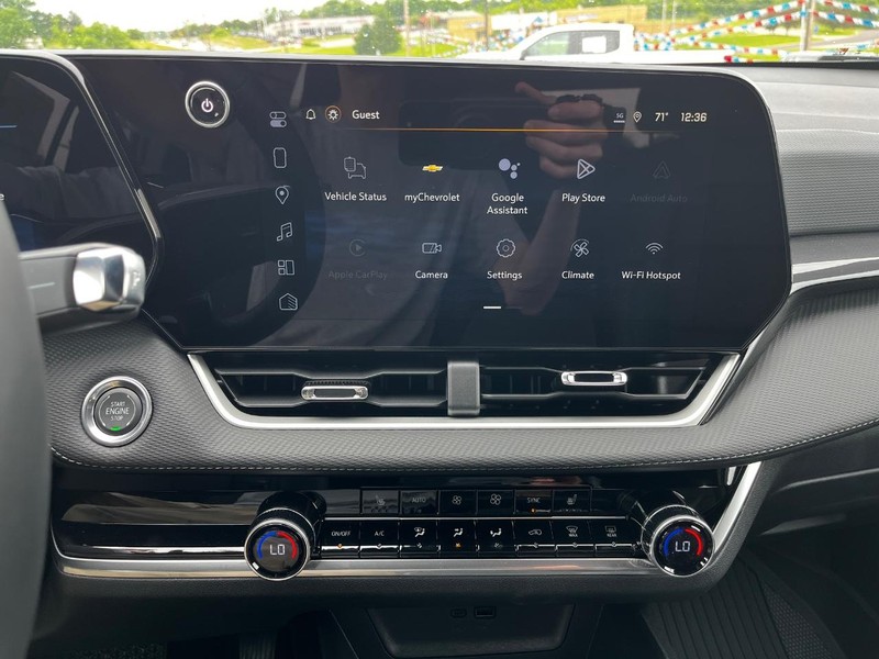 Chevrolet Equinox Vehicle Image 16
