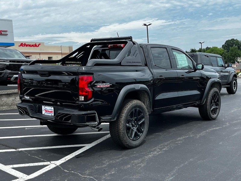 Chevrolet Colorado Vehicle Image 04