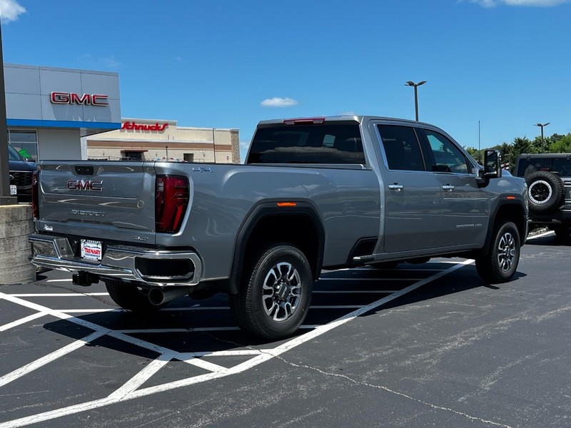 GMC Sierra 2500HD Vehicle Image 05