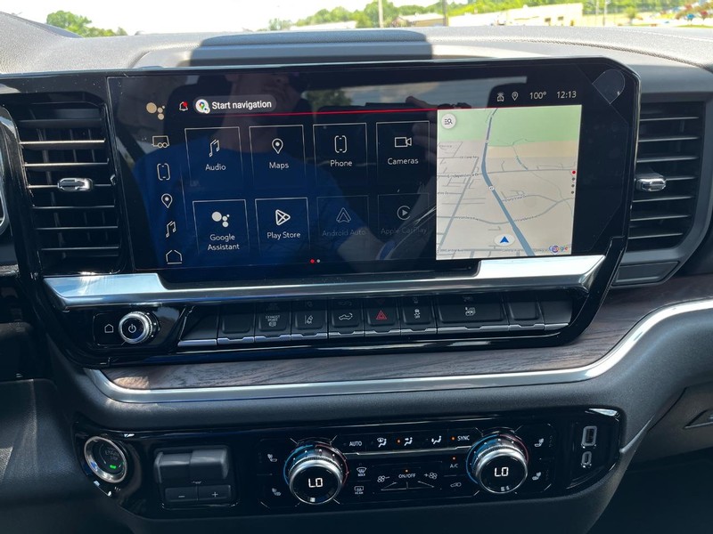 GMC Sierra 2500HD Vehicle Image 16