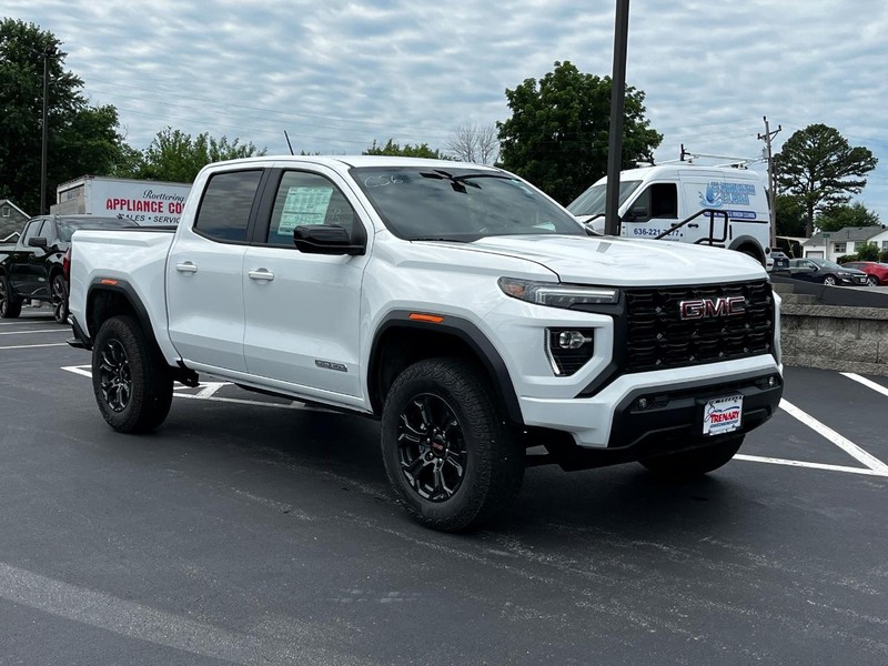 GMC Canyon Vehicle Image 02