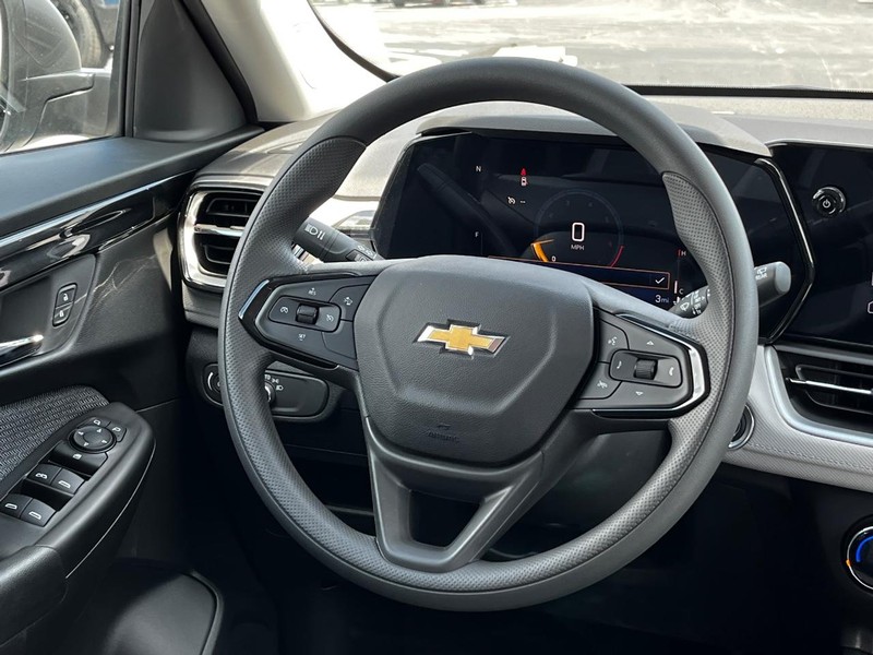 Chevrolet TrailBlazer Vehicle Image 07