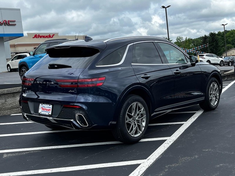 Genesis GV70 Vehicle Image 03