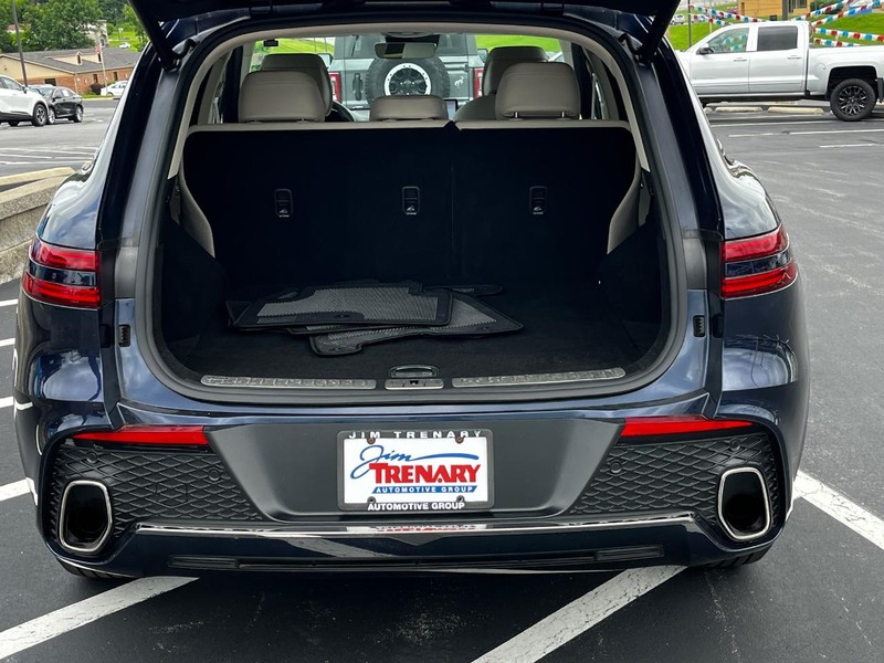 Genesis GV70 Vehicle Image 05