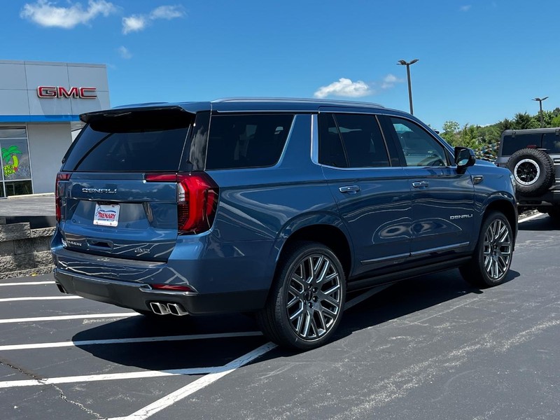 GMC Yukon Vehicle Image 04