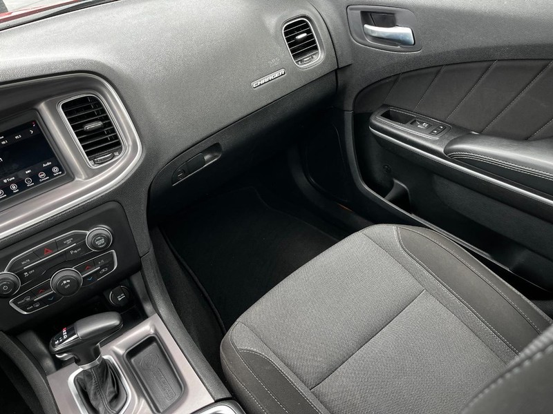 Dodge Charger Vehicle Image 12