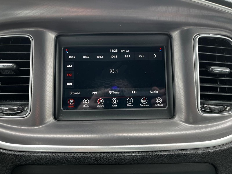 Dodge Charger Vehicle Image 19