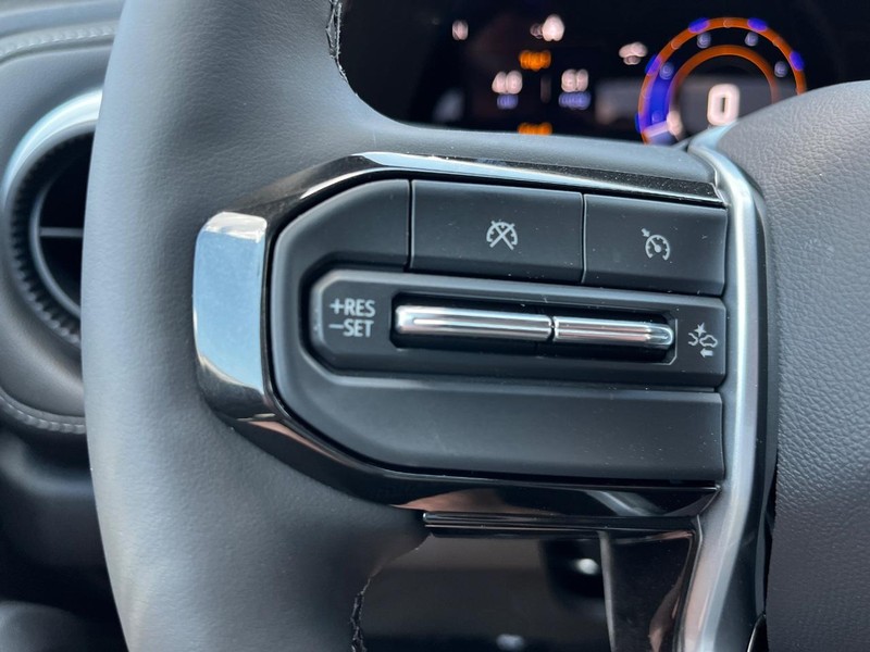 Chevrolet Colorado Vehicle Image 11
