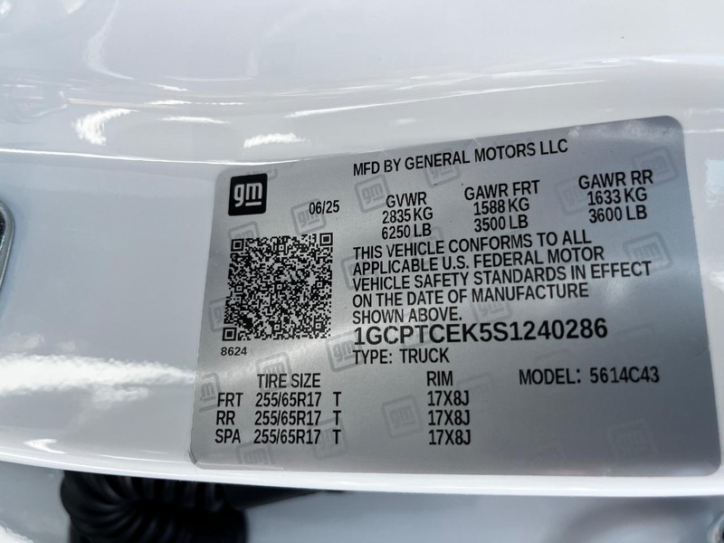 Chevrolet Colorado Vehicle Image 17
