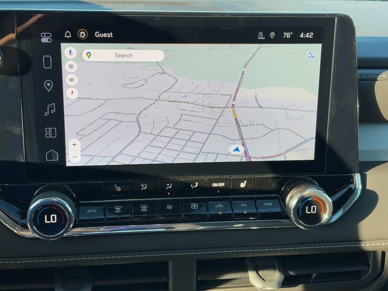 Chevrolet Colorado Vehicle Image 16