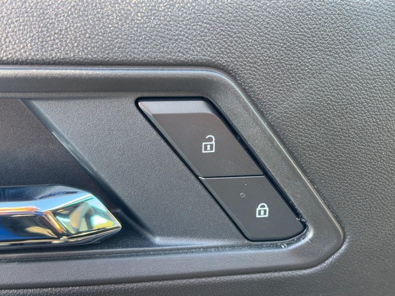 Chevrolet Colorado Vehicle Image 19