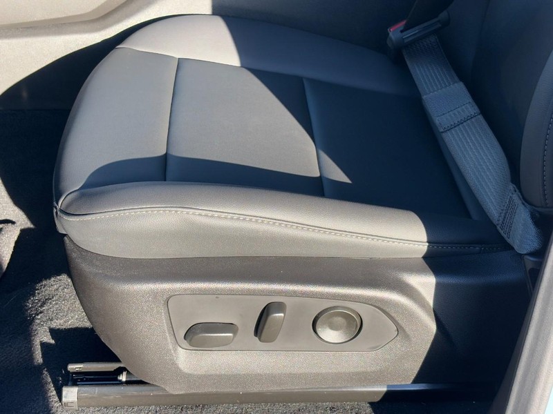 Chevrolet Colorado Vehicle Image 20