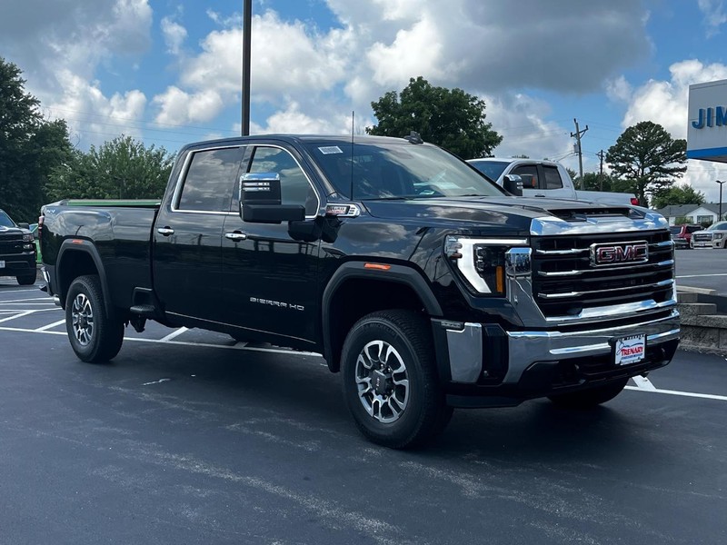 GMC Sierra 2500HD Vehicle Image 02