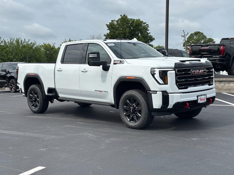 GMC Sierra 2500HD Vehicle Image 02