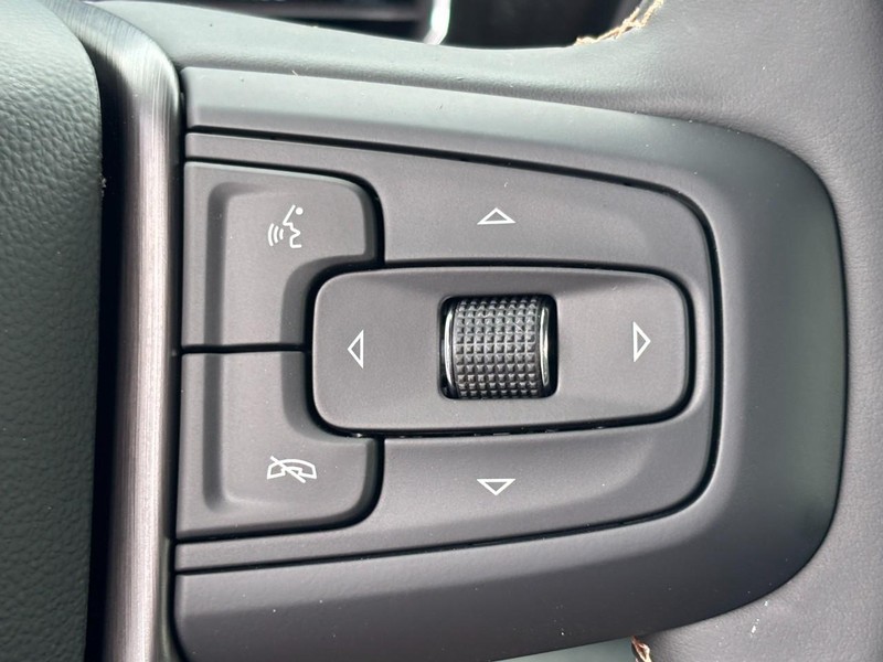 GMC Sierra 2500HD Vehicle Image 14