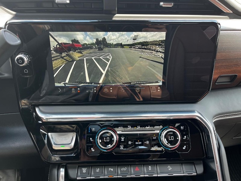 GMC Sierra 2500HD Vehicle Image 18