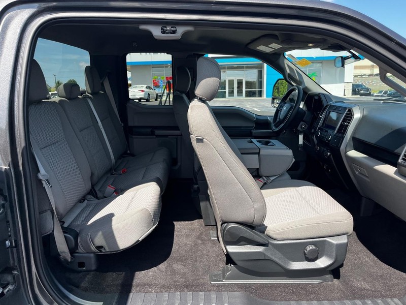 Ford F-150 Vehicle Image 10