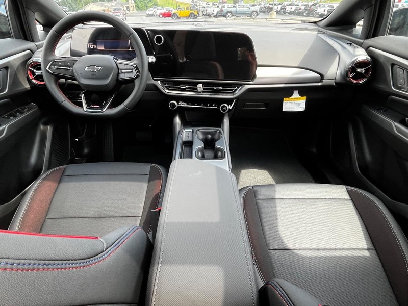 Chevrolet Equinox EV Vehicle Image 07