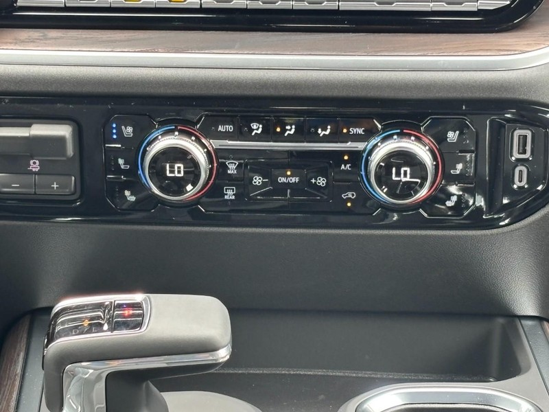 GMC Sierra 1500 Vehicle Image 10