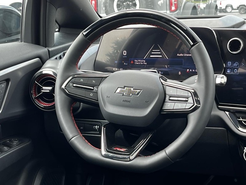 Chevrolet Equinox EV Vehicle Image 09