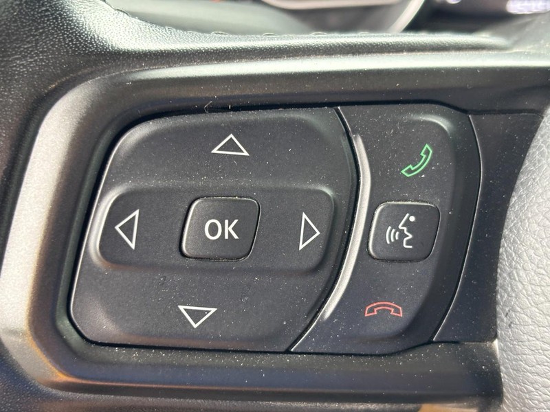 Jeep Wrangler Vehicle Image 17