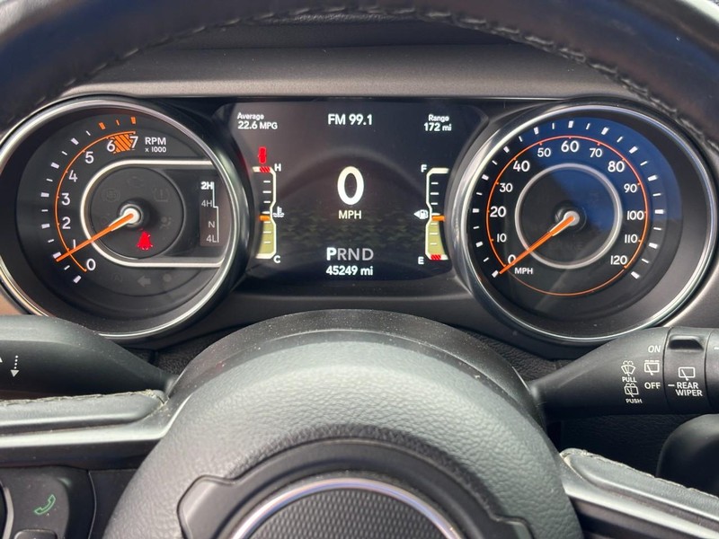 Jeep Wrangler Vehicle Image 19