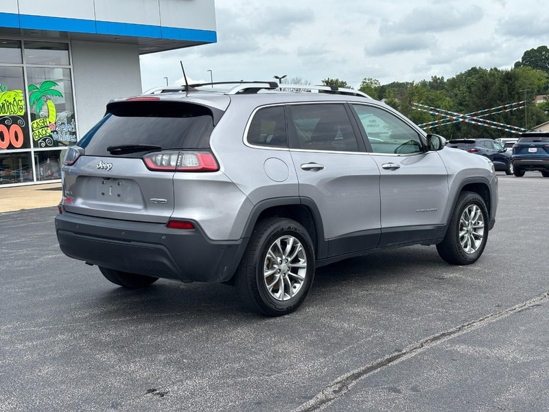 Jeep Cherokee Vehicle Image 03