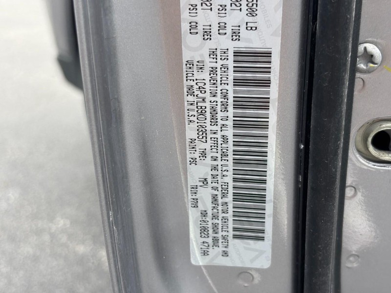 Jeep Cherokee Vehicle Image 26