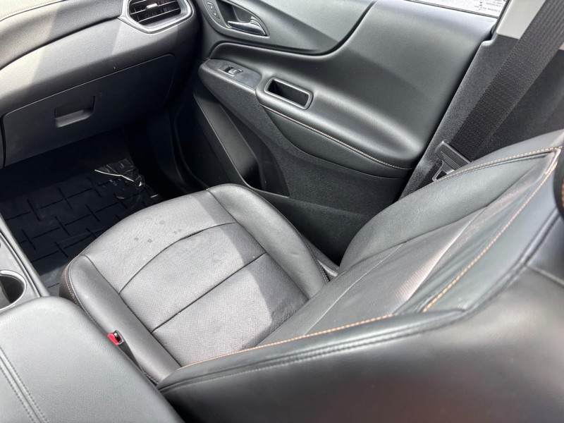 Chevrolet Equinox Vehicle Image 14